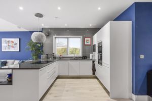 Kitchen - 1- click for photo gallery